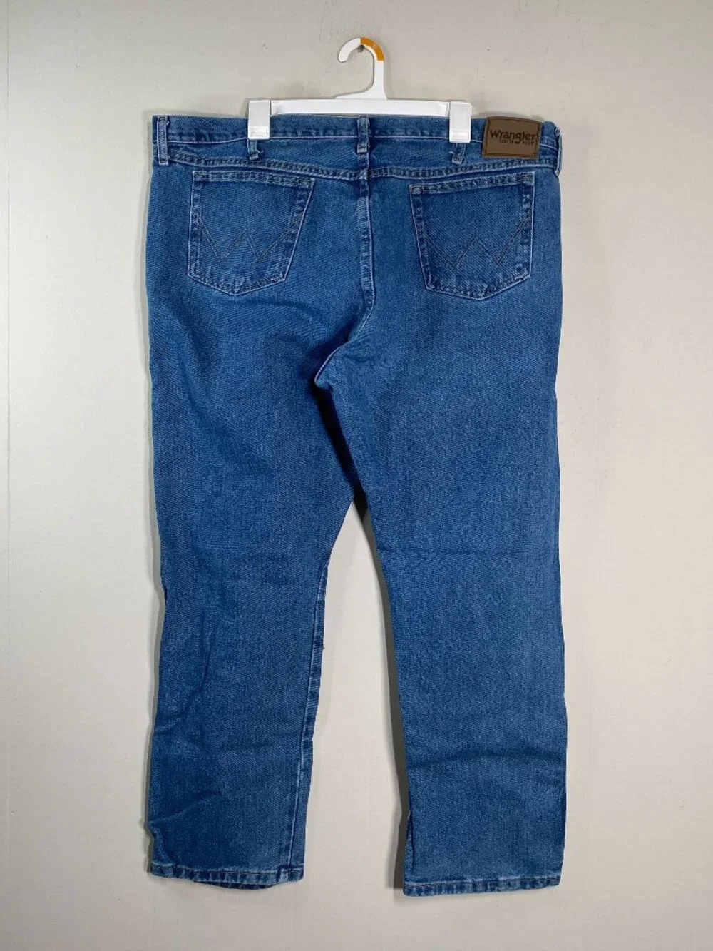 Wrangler Rugged Wear Denim Jeans Men's 42 x 30 High Rise Blue Casual Pants